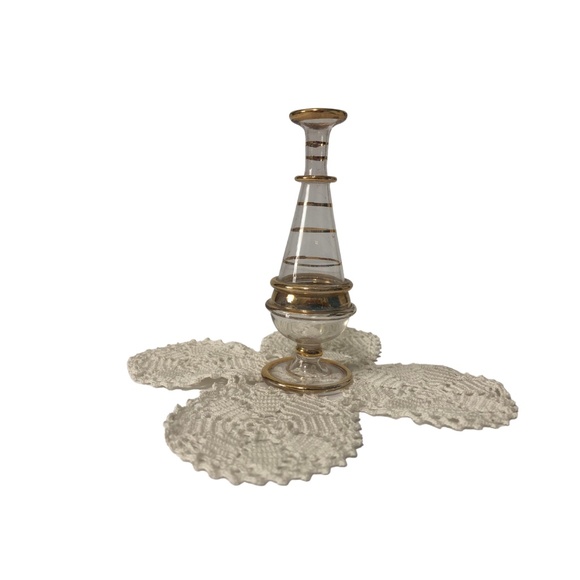 Mini Small Vase Glass Oil Dropper with Gold Trims - Picture 10 of 12